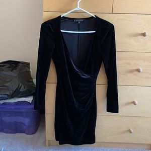 Bodycon velvet dress